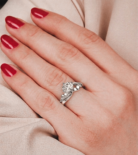 0.50 ct Tektaş Pırlanta Yüzük 18 Ayar Beyaz Altın