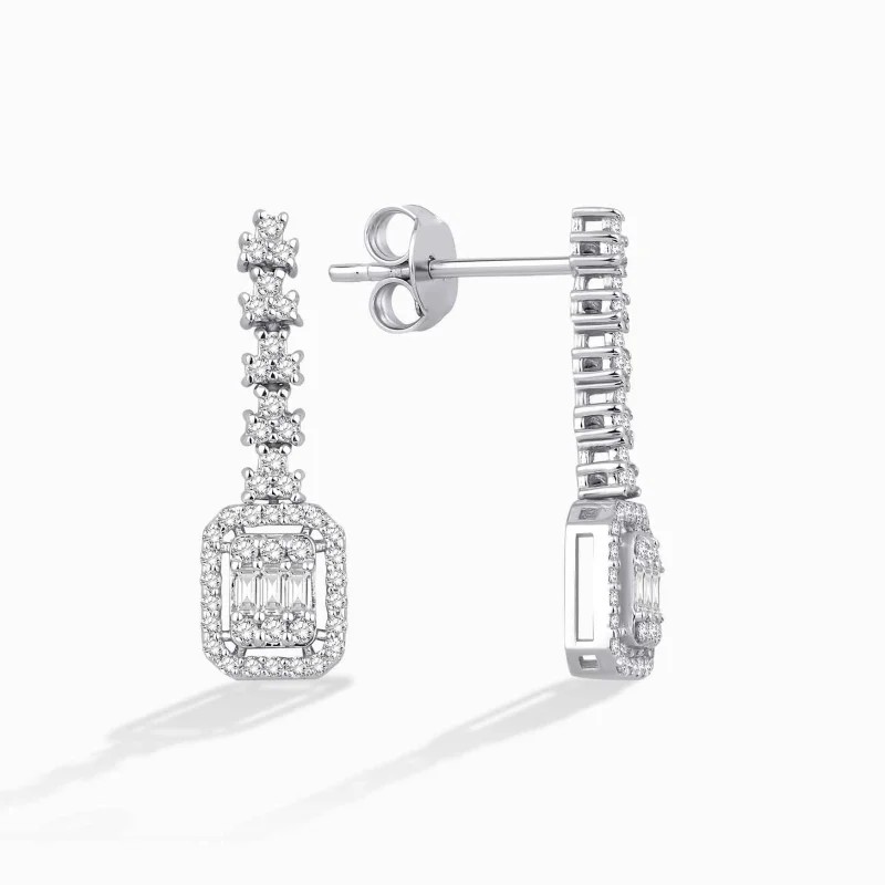 0.53 ct Pırlanta Baget Küpe