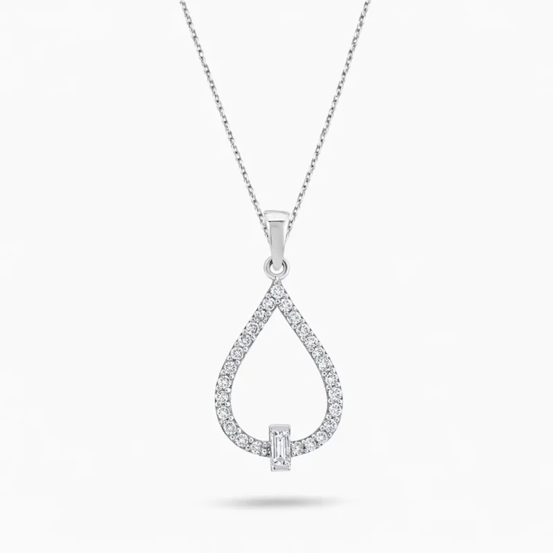0.20 ct Pırlanta Baget Kolye