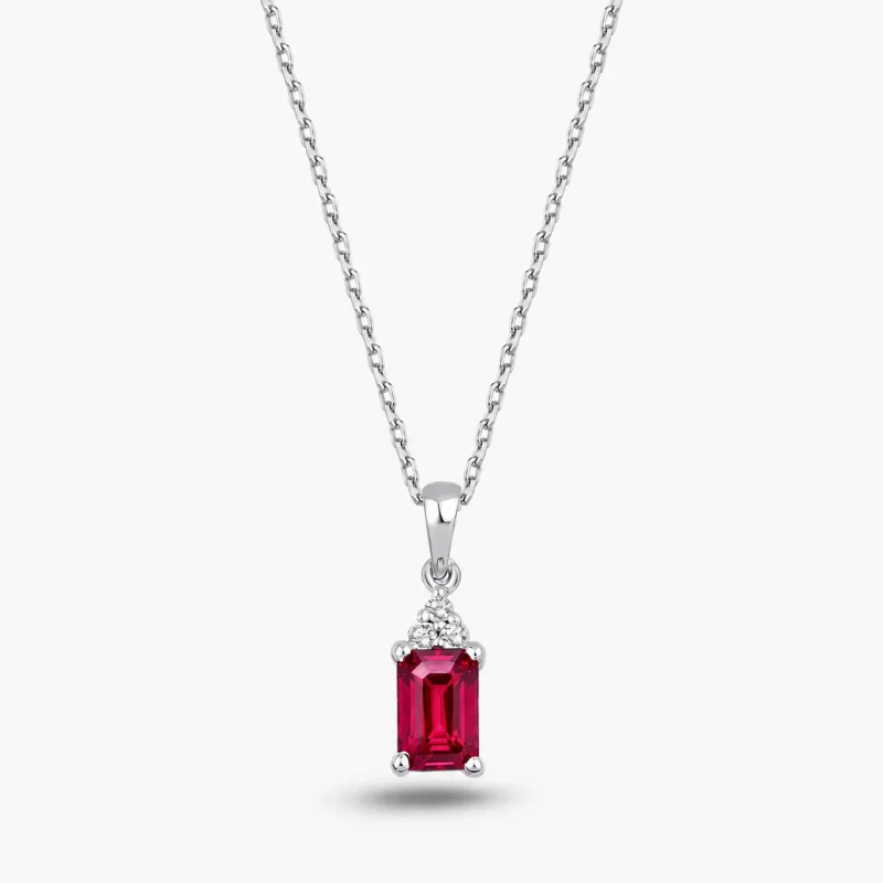 0.86 ct Yakut Kolye
