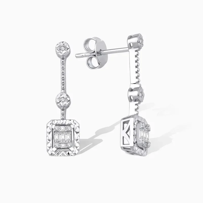 0.16 ct Pırlanta Baget Küpe