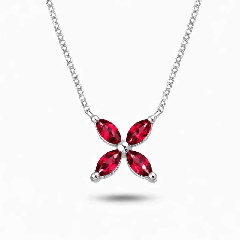 0.39 ct Yakut Kolye