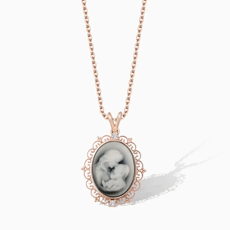 0.02 ct Pırlanta Kolye