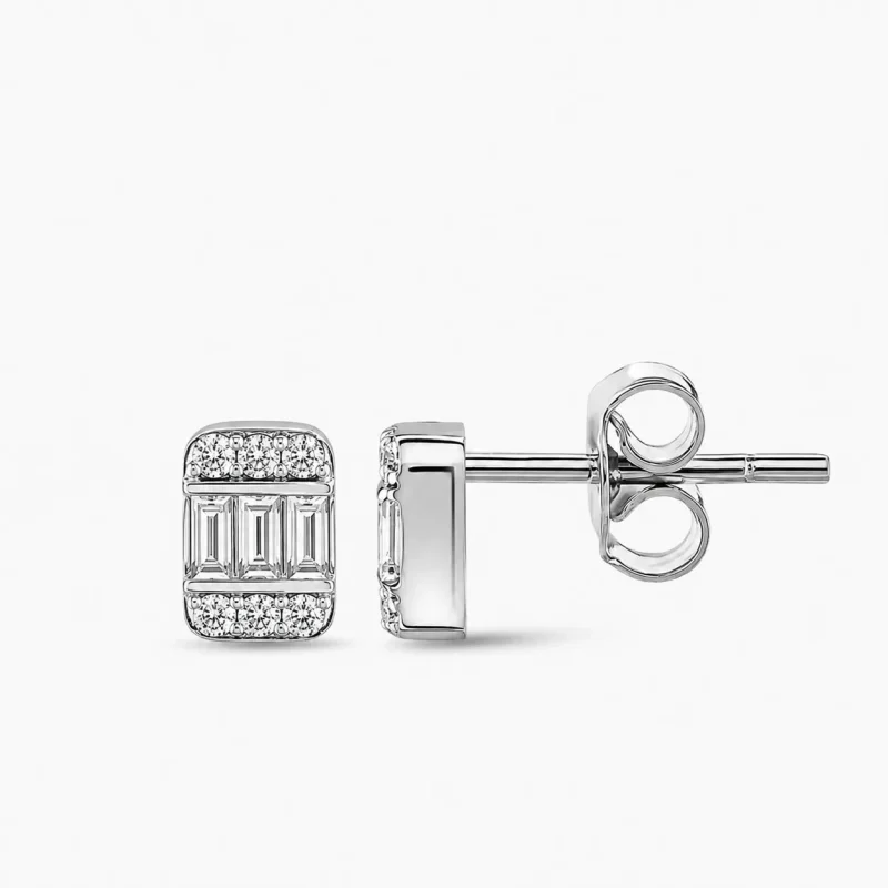 0.14 ct Pırlanta Baget Küpe