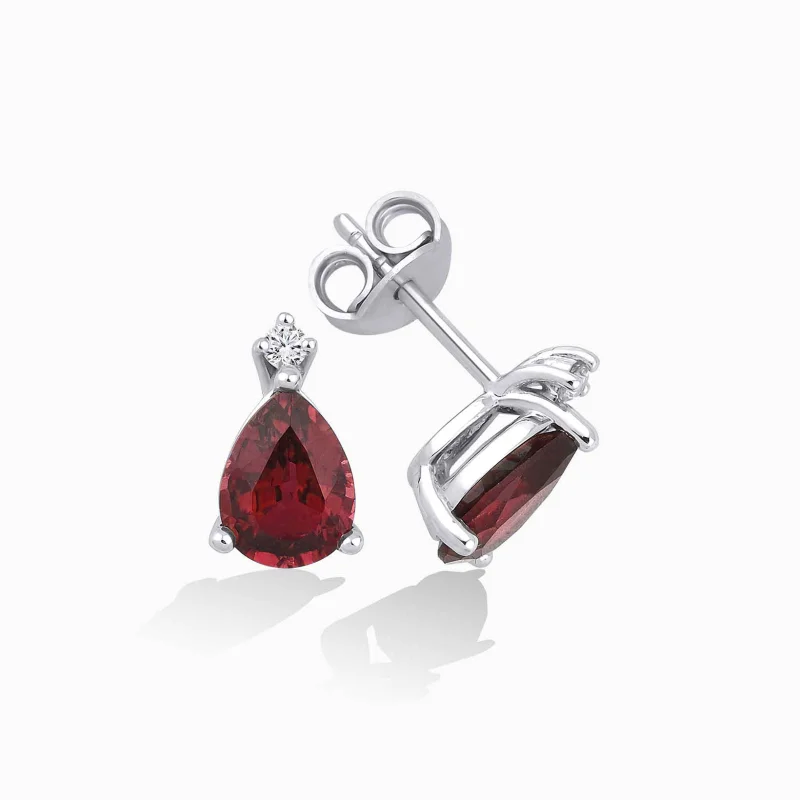 2.66 ct Yakut Küpe