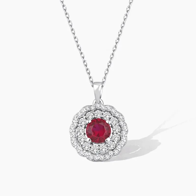 0.93 ct Yakut Kolye