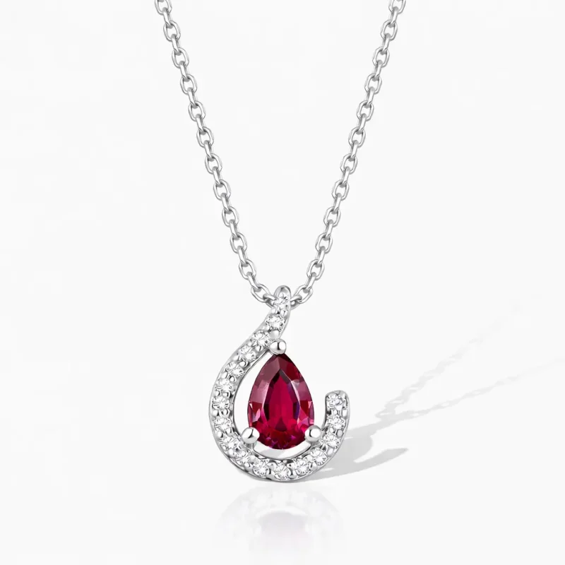 0.60 ct Yakut Kolye