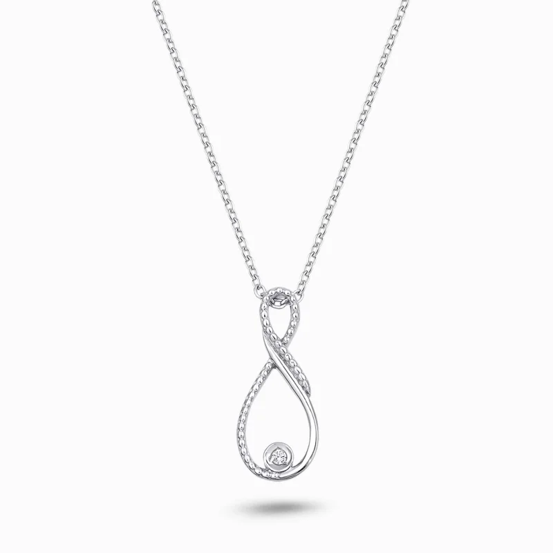 0.02 ct Pırlanta Kolye