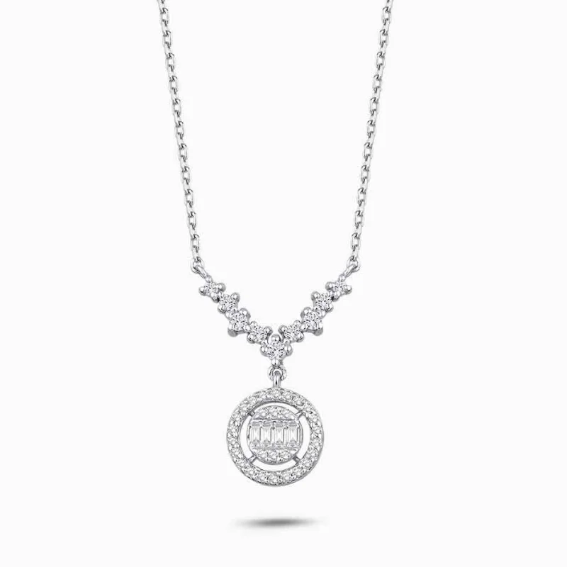 0.26 ct Pırlanta Baget Kolye