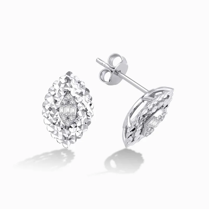0.16 ct Pırlanta Baget Küpe