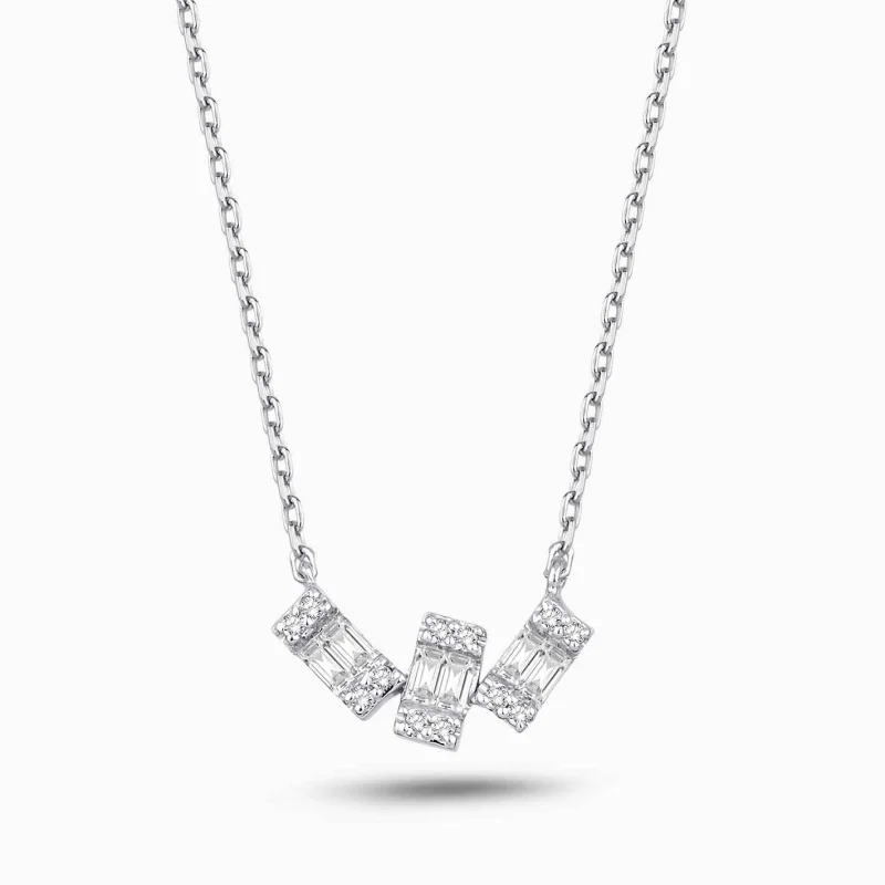 0.17 ct Pırlanta Baget Kolye
